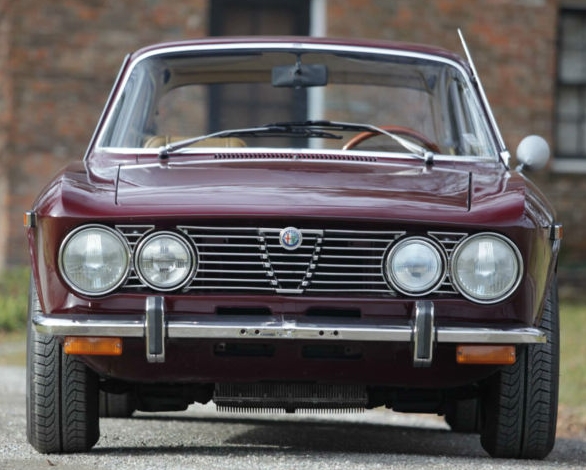 Burgundy Bertone: 1974 Alfa Romeo GTV 2000 – Classic Virus