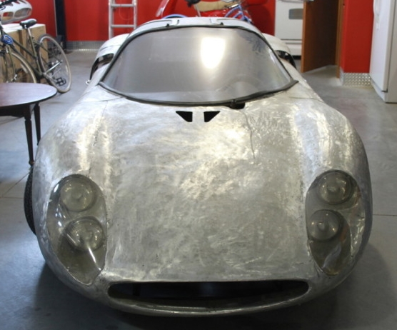 Basic and rough: 1967 Alfa Romeo 33 Stradale tribute car – Classic