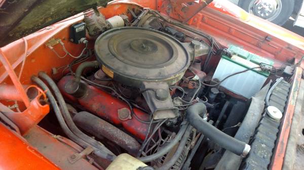 01010_c4npw1QY8qj_600x450