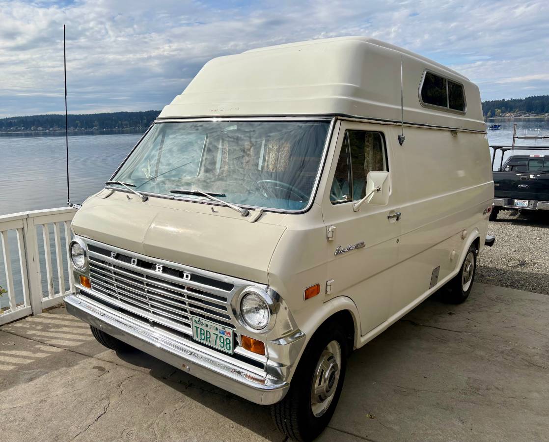 Stored 39 years: 1970 Ford Econoline E-300 SuperVan – Classic Virus